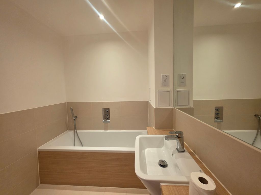 Property photo 3 of 7 Picture No. 05