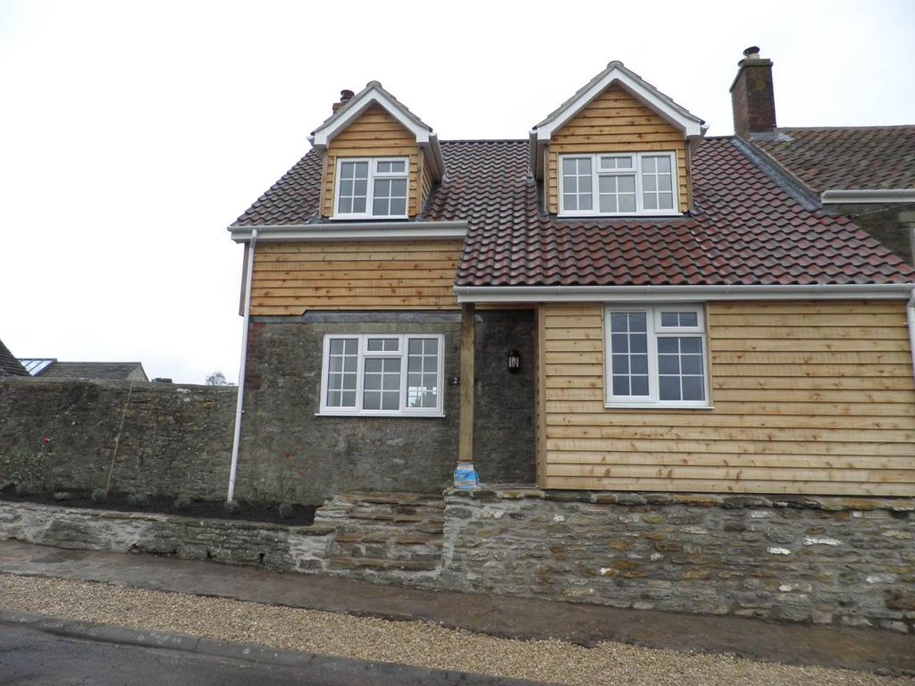 Property photo 1 of 8 Front