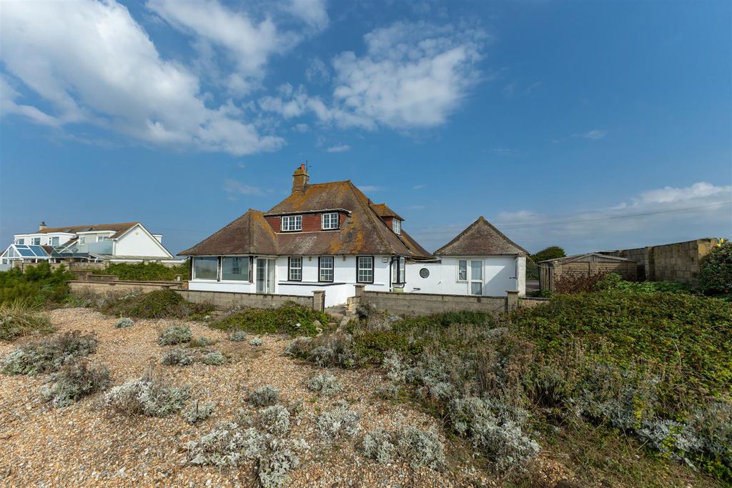 Property photo 1 of 31 Untitled-2265.Jpg