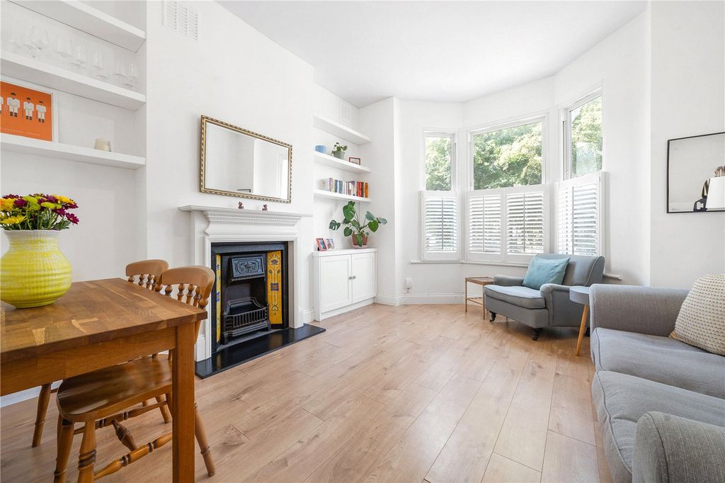 Property photo 1 of 12 Living Room (A)