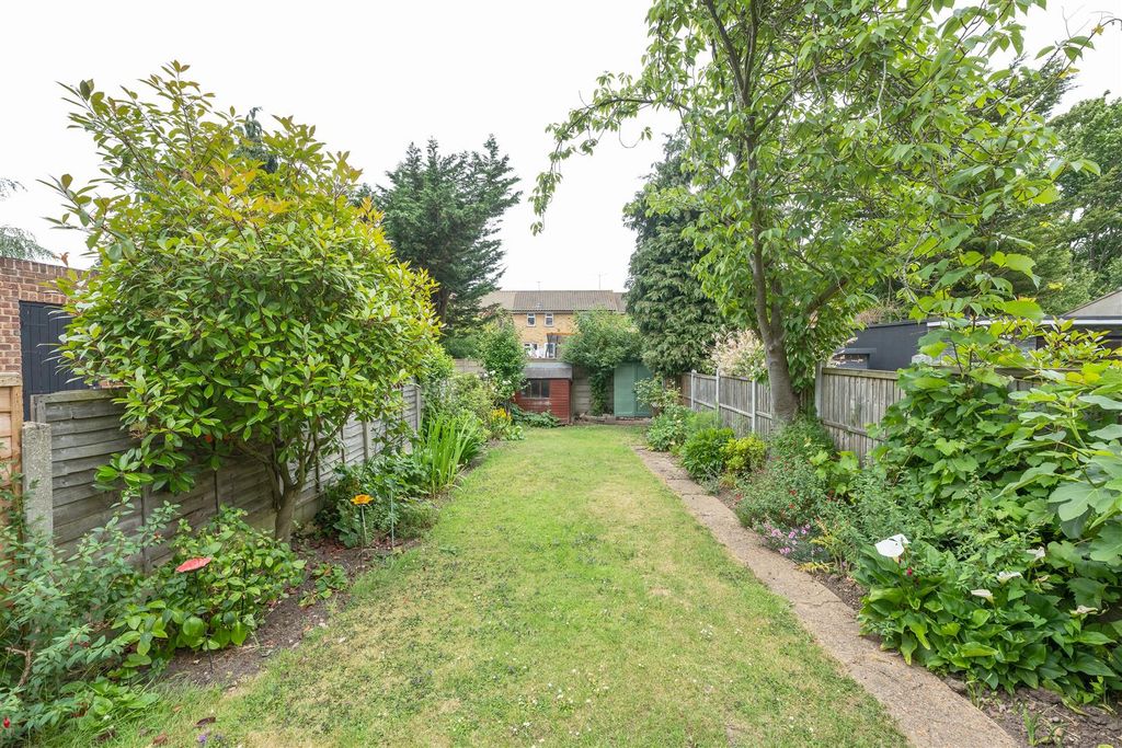 Property photo 2 of 20 9