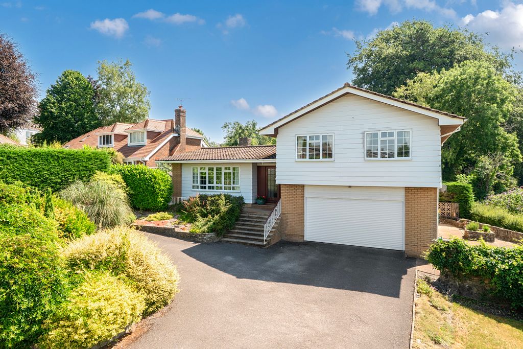 Property photo 1 of 12