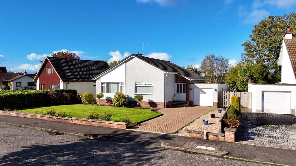 Property photo 1 of 23