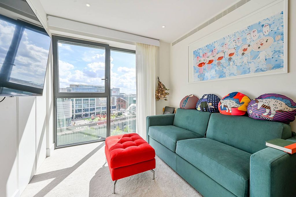 Property photo 1 of 11