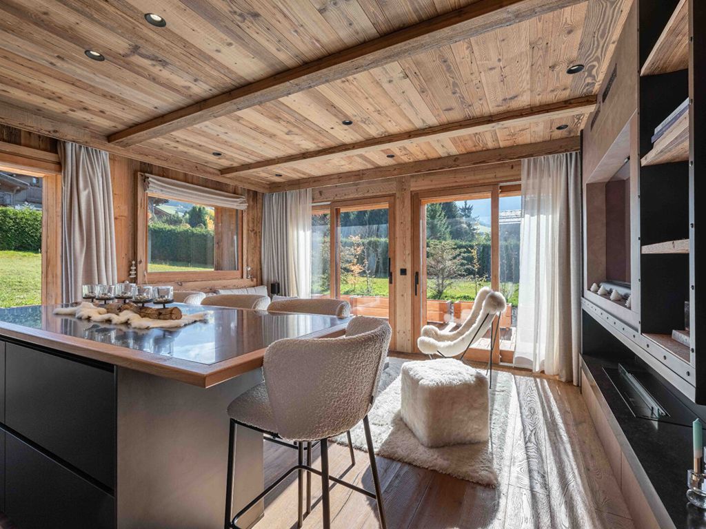 Property photo 3 of 12 Megeve Apartment For