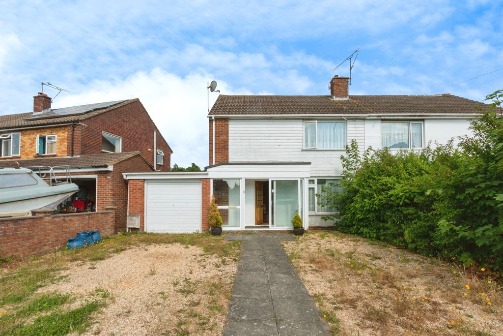 Property photo 1 of 15