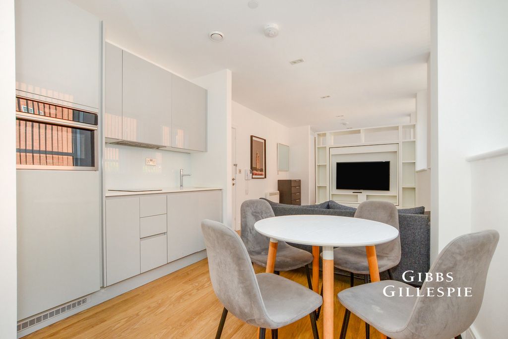 Property photo 2 of 14 Pbox-Img.Jpg