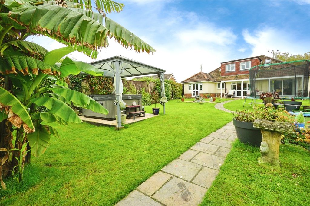Property photo 3 of 29 Picture No. 20