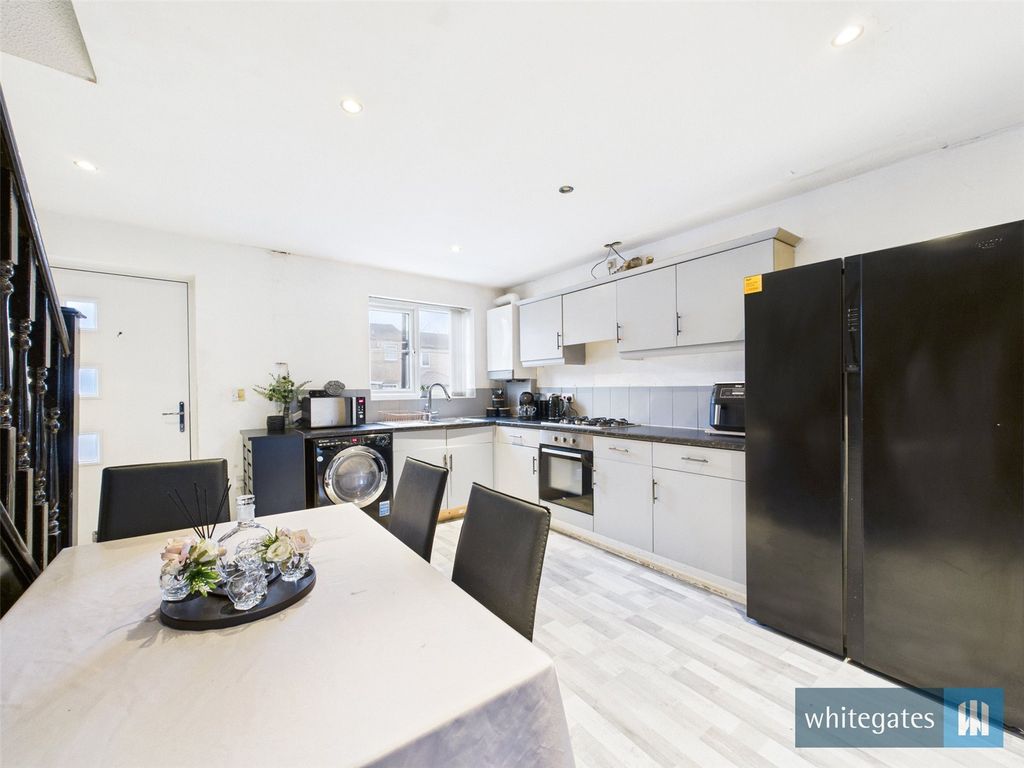 Property photo 3 of 16 Picture No. 05