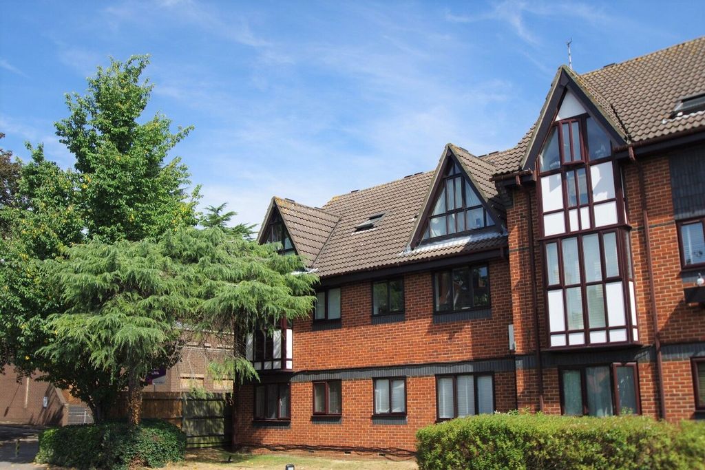 Property photo 1 of 6