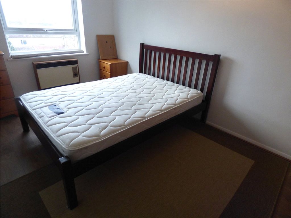 Property photo 3 of 6 Picture No. 10