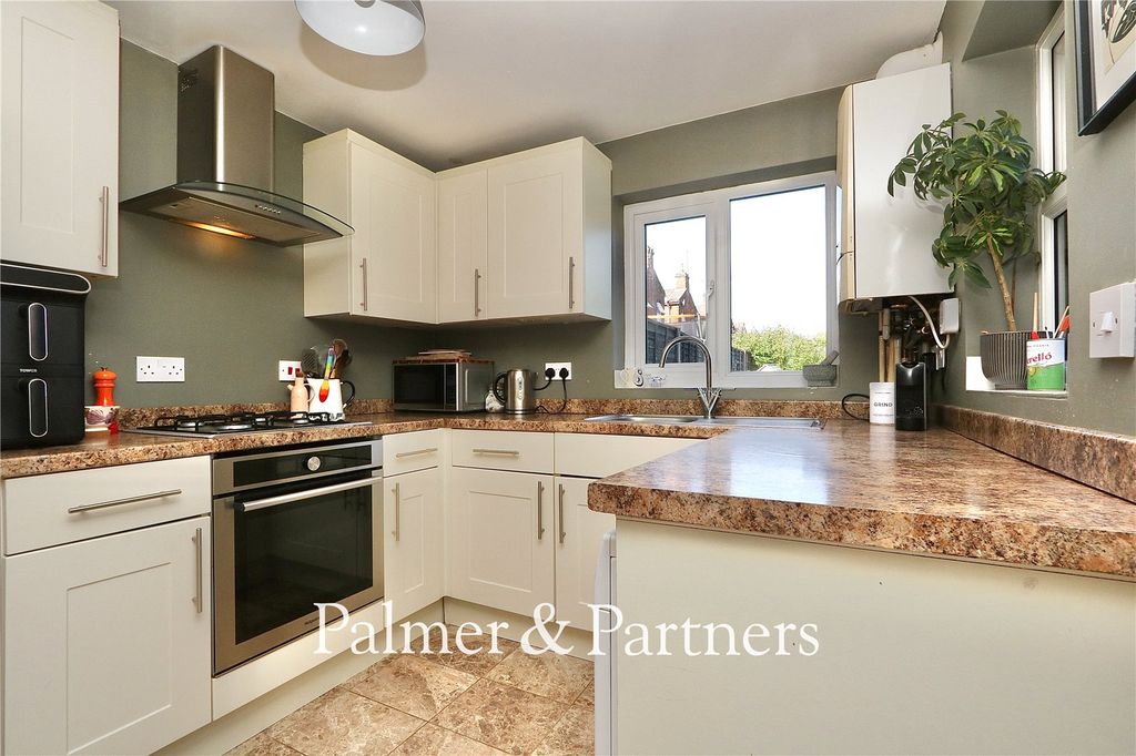 Property photo 3 of 21 Picture No. 02