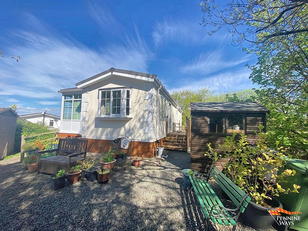 Property photo 1 of 25