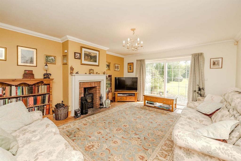 Property photo 3 of 30