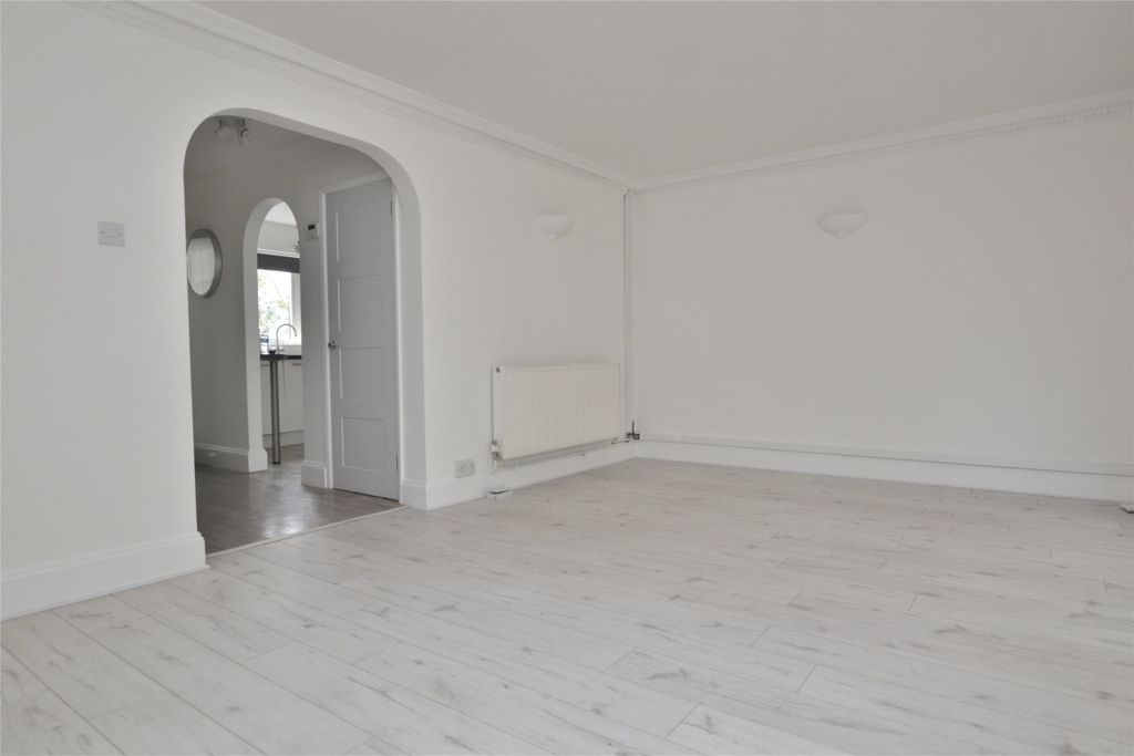 Property photo 2 of 10 Living Room