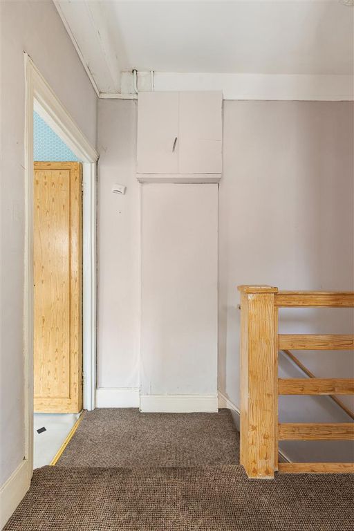 Property photo 2 of 23 Francis Road, E10