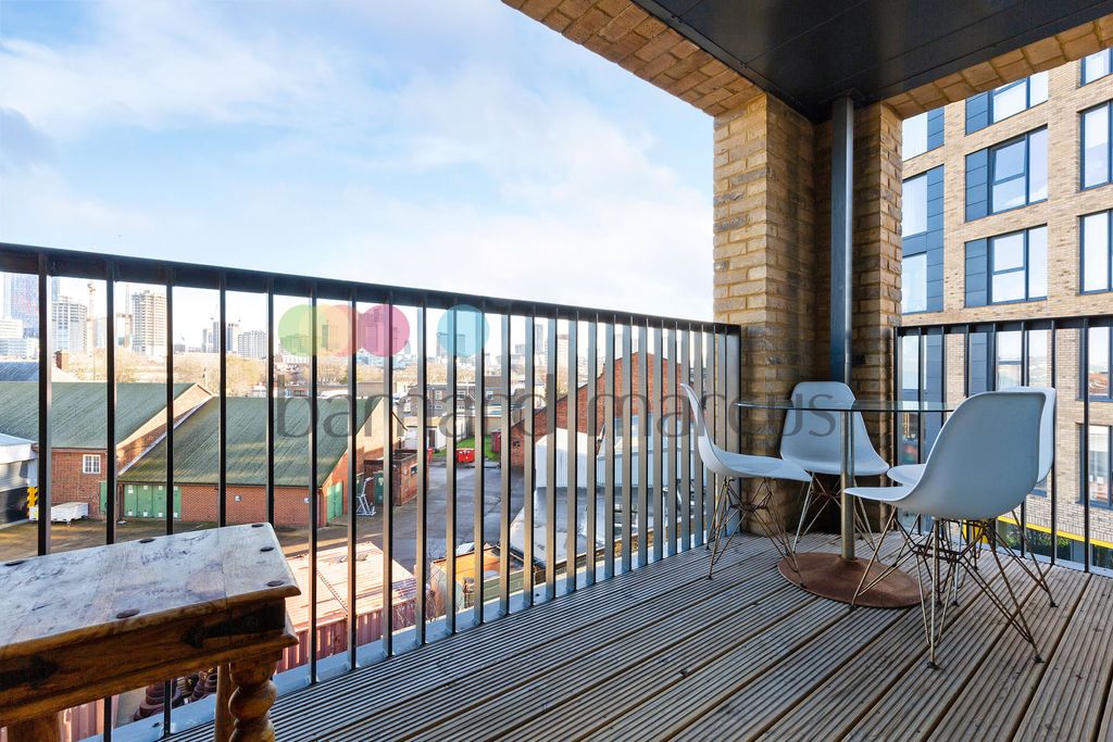 Property photo 3 of 8 View