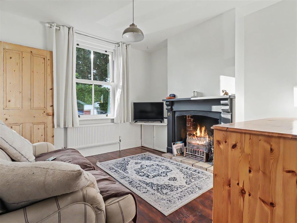 Property photo 2 of 19 Sitting Room