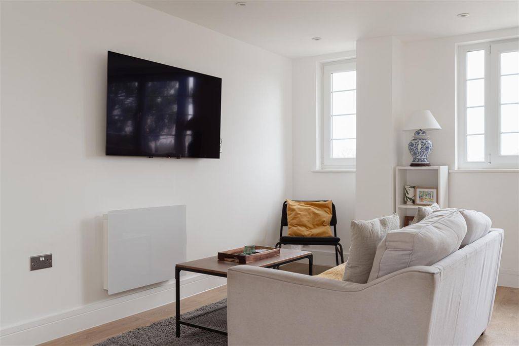 Property photo 2 of 16 2.Jpg