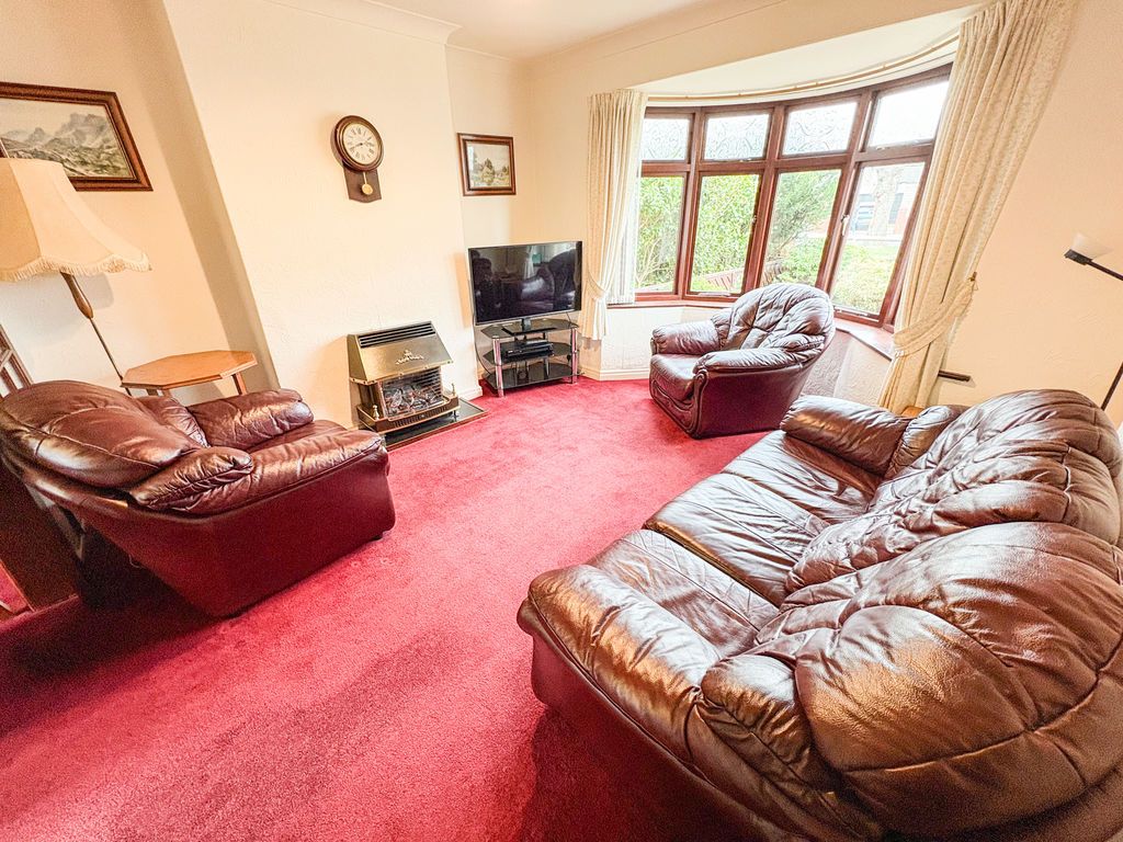 Property photo 2 of 13 Photo 1