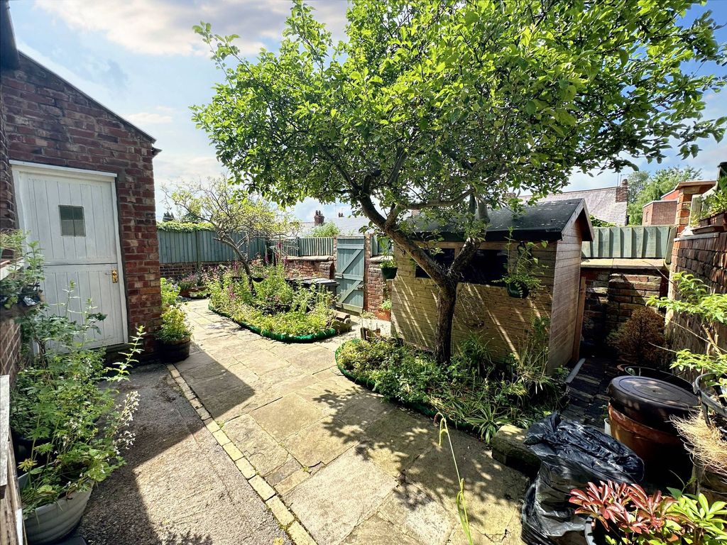 Property photo 2 of 19