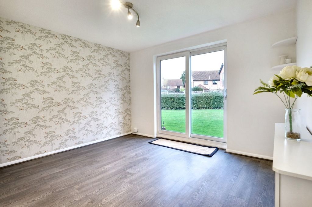 Property photo 3 of 7