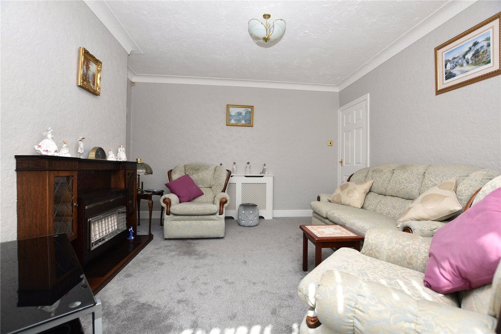 Property photo 3 of 20 Picture No. 09