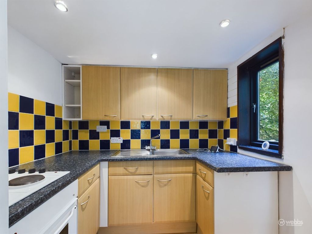 Property photo 1 of 4