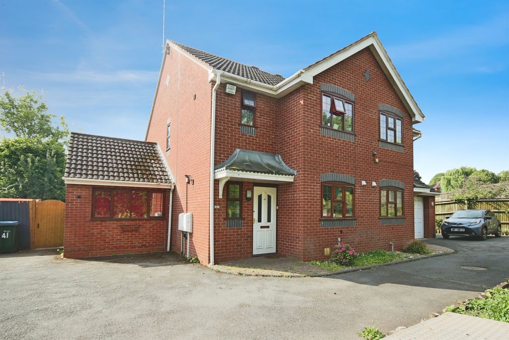 Property photo 1 of 16