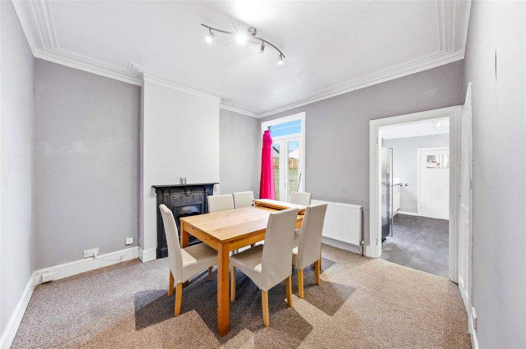 Property photo 3 of 23 Photos-6.Jpg