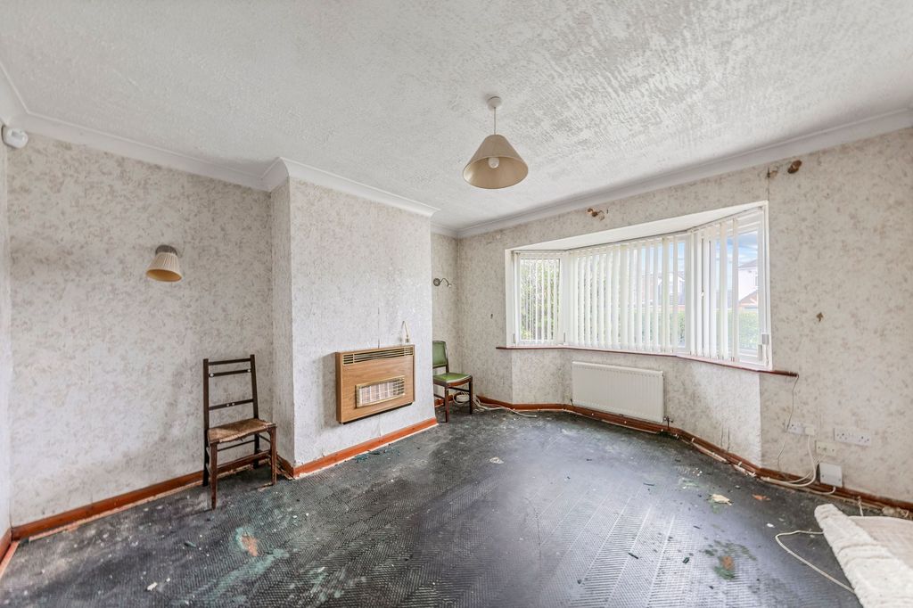 Property photo 2 of 26