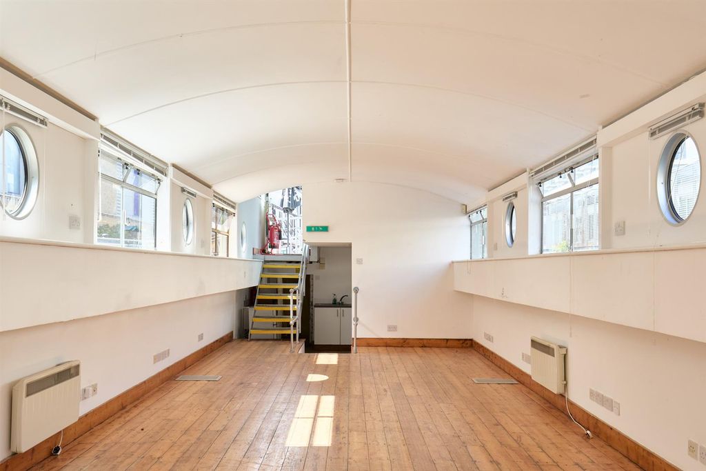 Property photo 3 of 31 2V1A7444.Jpg