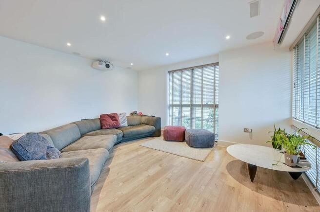 Property photo 3 of 12 Whatsapp Image 2026-06-16 At 2.43.35 Pm