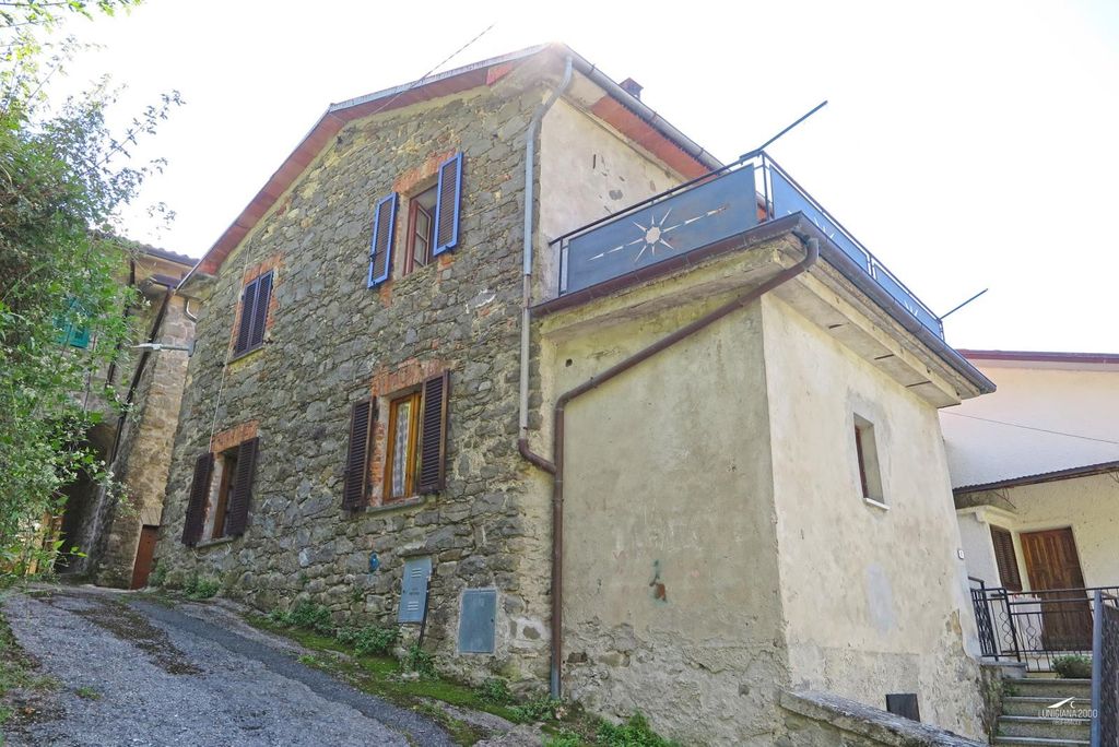Property photo 1 of 34
