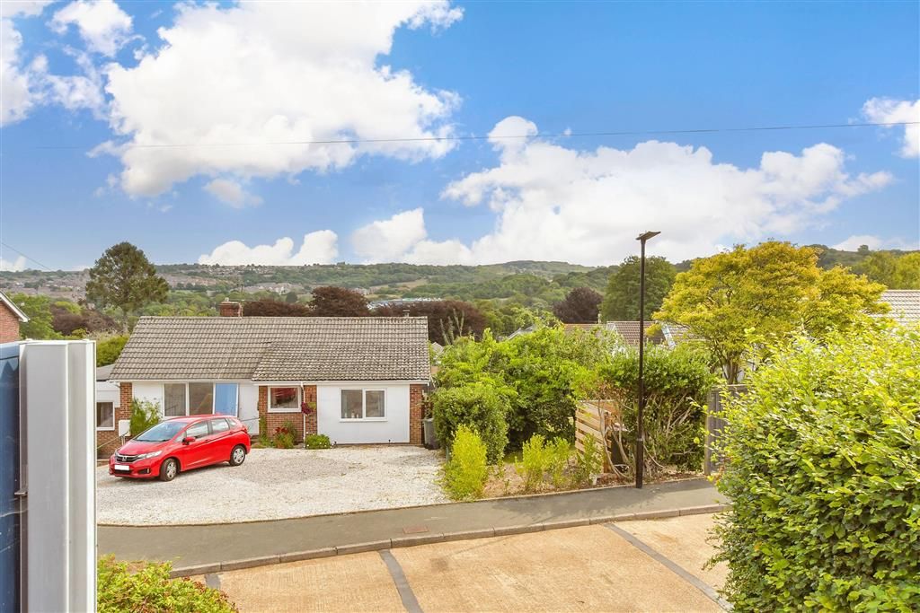 Property photo 1 of 10 Views To Front