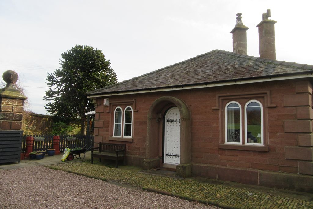 Property photo 1 of 31