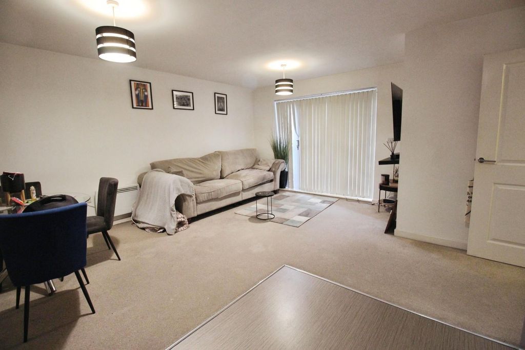 Property photo 3 of 14 25055498-Img_5921.Jpg