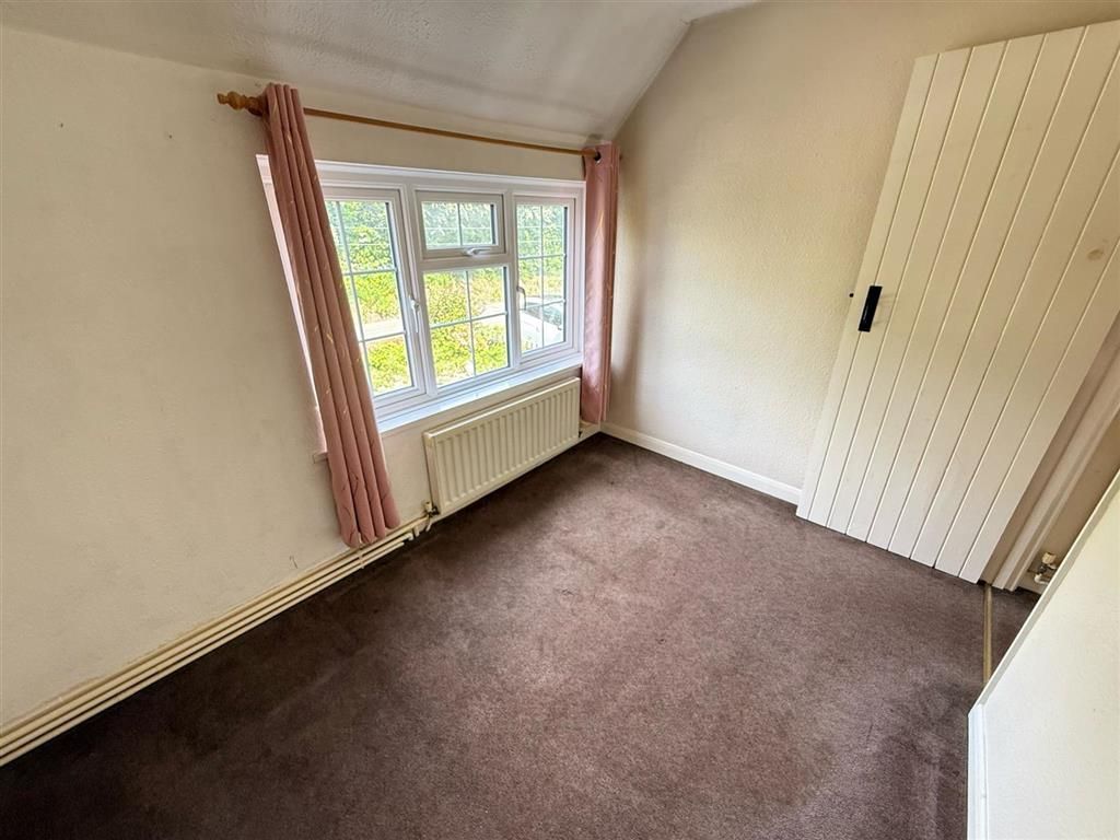 Property photo 3 of 9 Bedroom