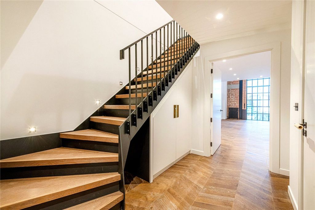 Property photo 3 of 12 Picture No. 31