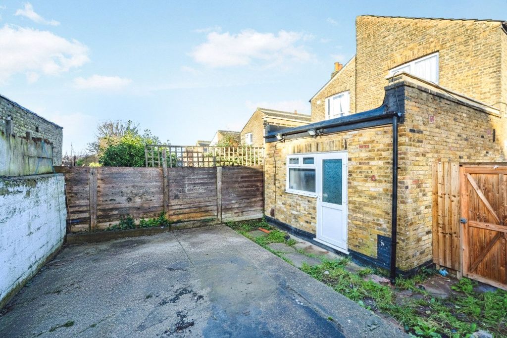 Property photo 2 of 9 Picture No. 42