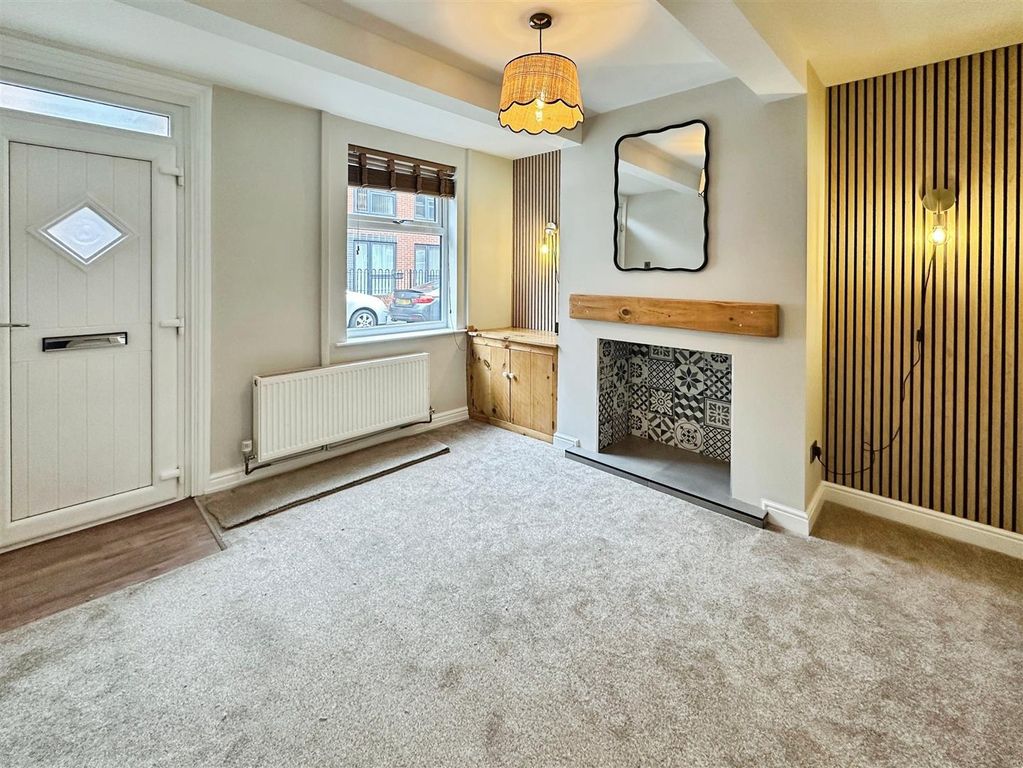 Property photo 2 of 17 Db13B653-Img_6545.Jpg