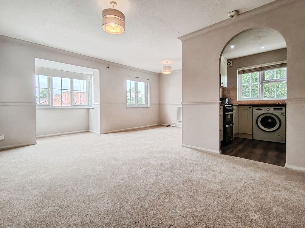 Property photo 2 of 10 Pbox-Img.Jpg