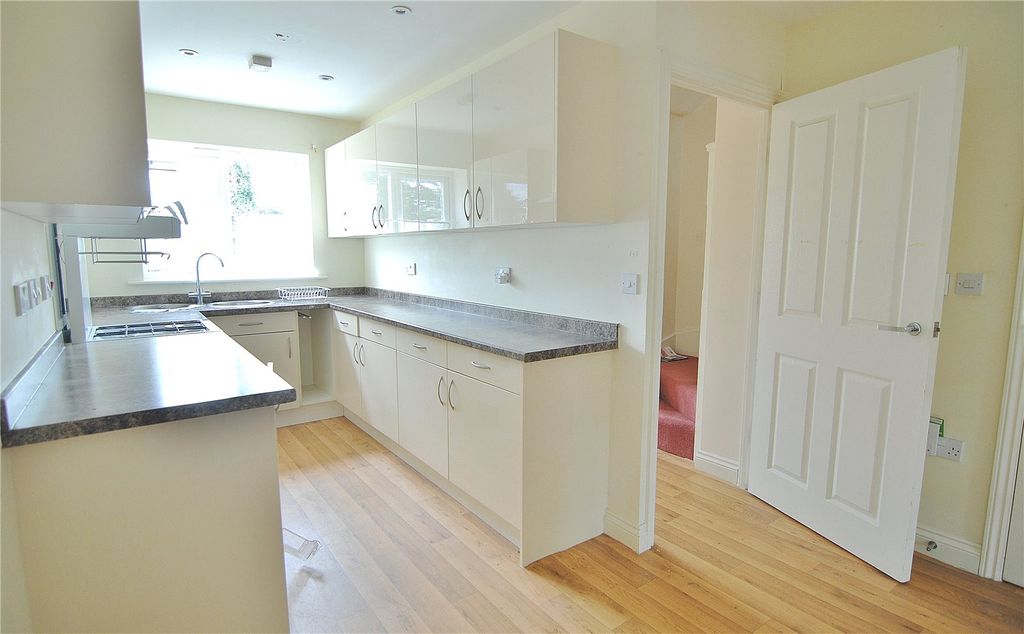 Property photo 3 of 17 Picture No. 13