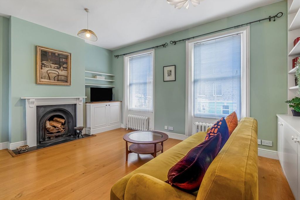 Property photo 2 of 9