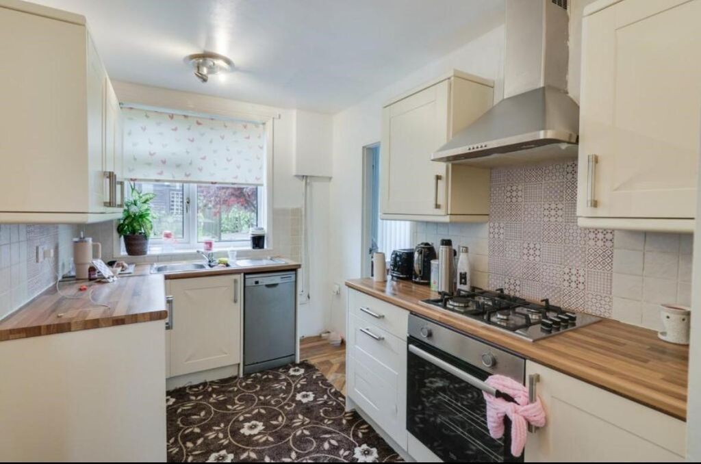 Property photo 1 of 9 Image