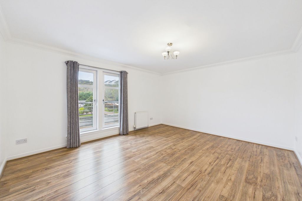 Property photo 2 of 12 Lounge Angle 1