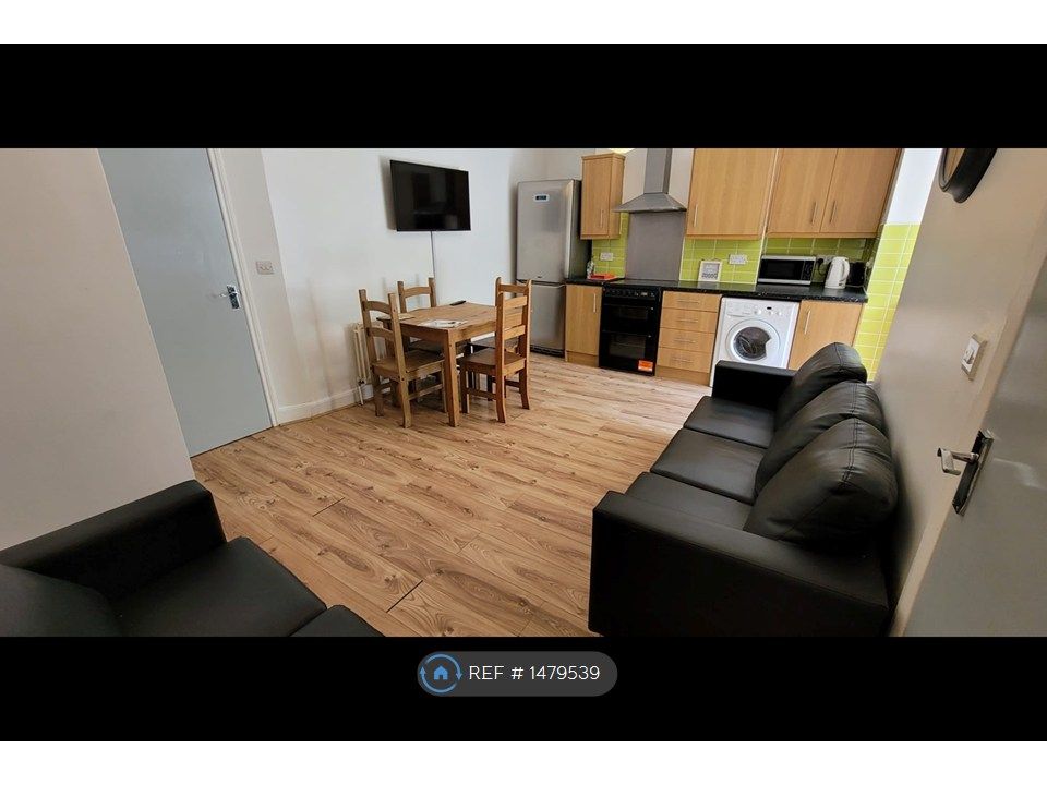 Property photo 2 of 26