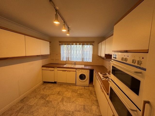 Property photo 3 of 7 4195403