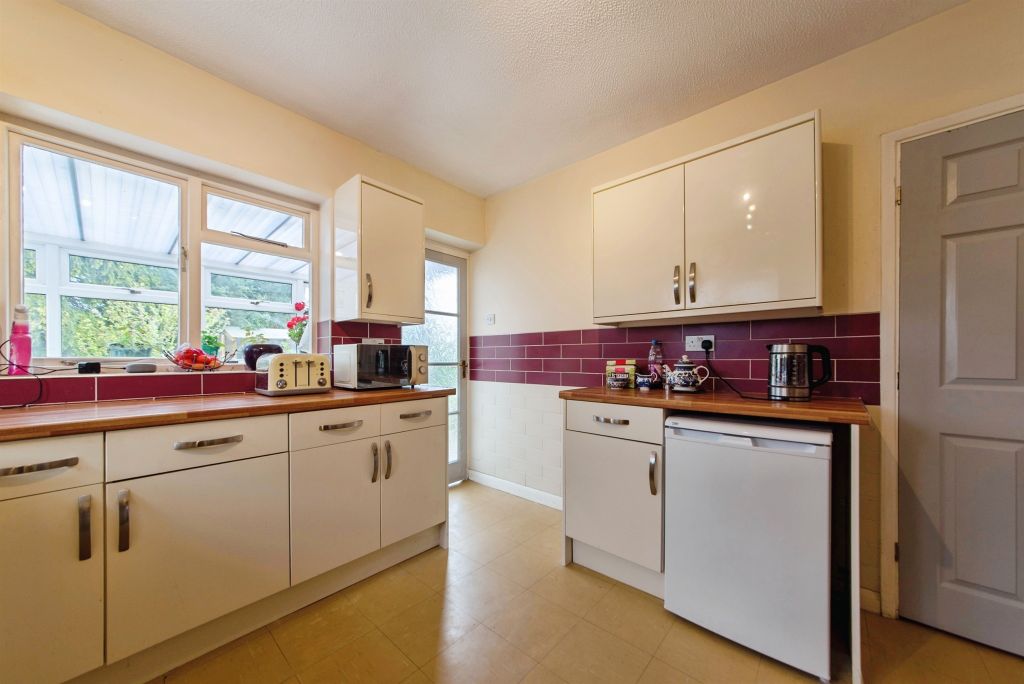 Property photo 3 of 18