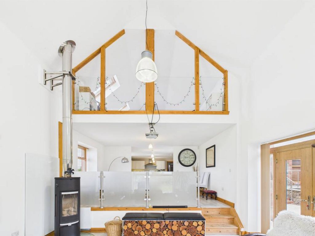 Property photo 2 of 50